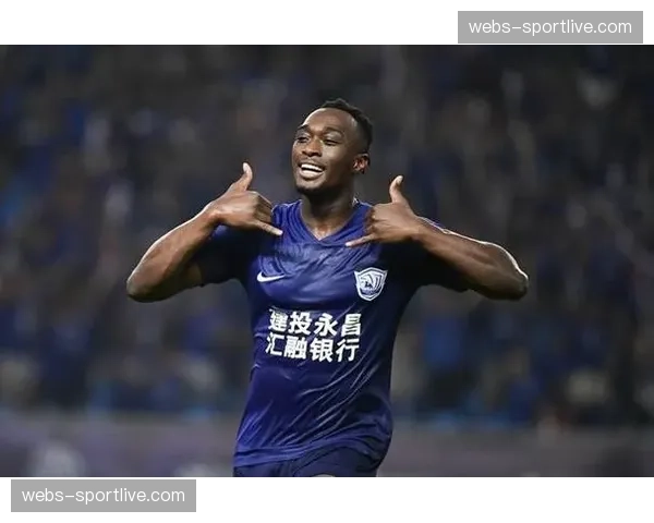 人物特写：沧州雄狮外援奥斯卡在更衣室内的领袖作用